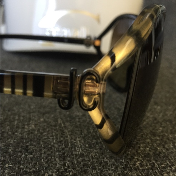 Just Cavalli Tiger striped Sunglasses ? display picture 3